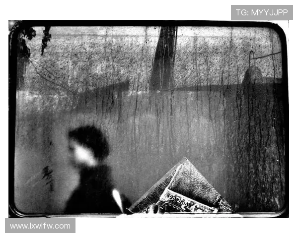 沙仓真奈：光影之下，灵魂的低语与绽放